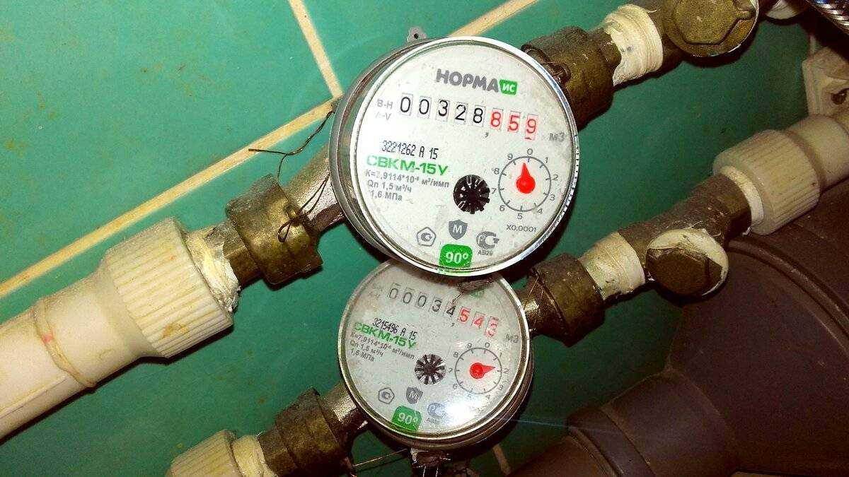 Может ли счетчик воды показывать расход больше реального?