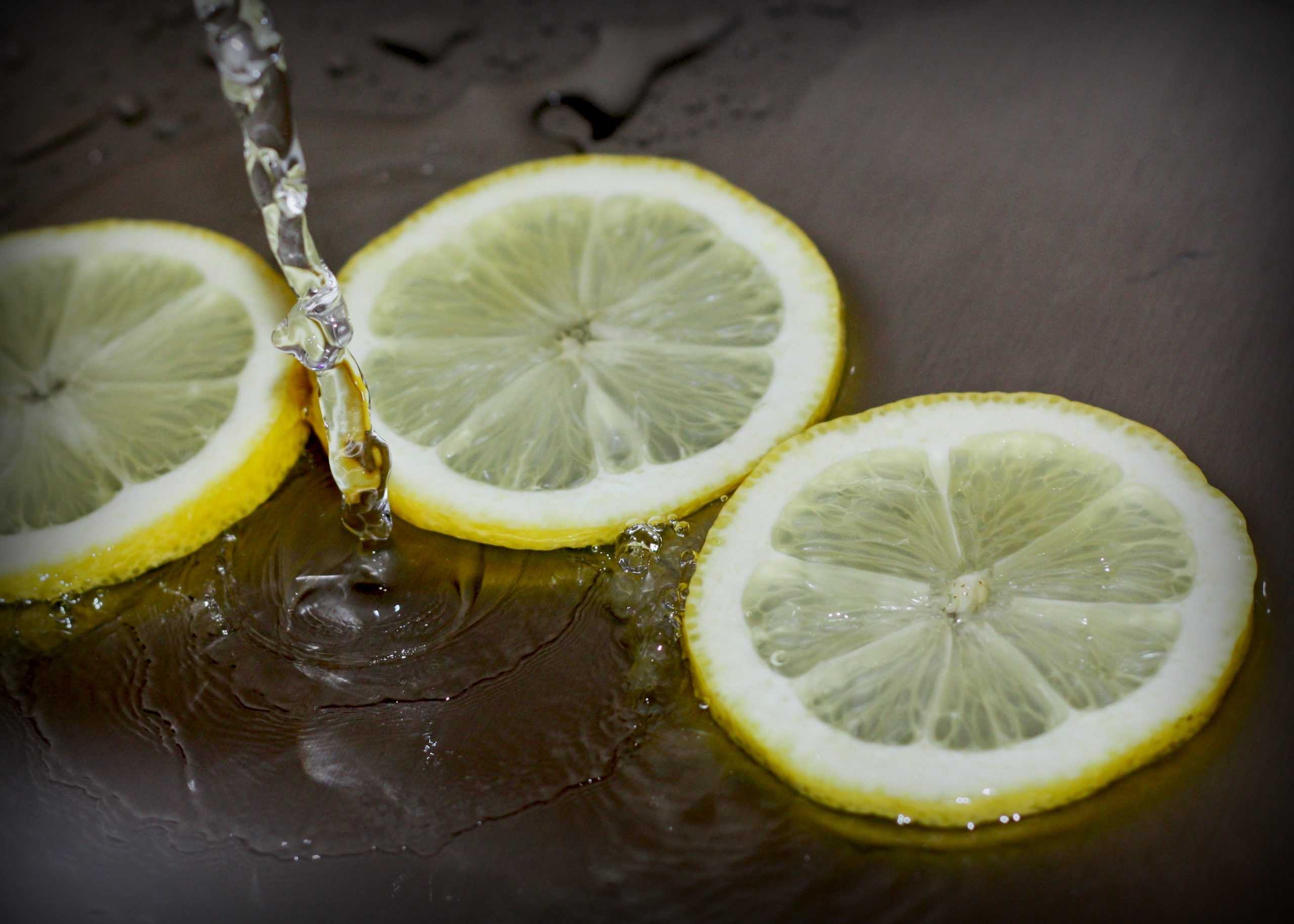 Лимонная кислота, ее полезные свойства и возможный вред при неумелом применении