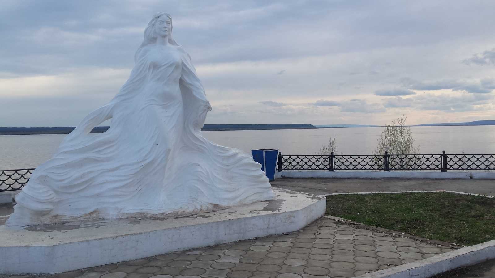 Река лена